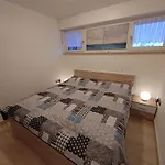 129 In Tossens Apartman Stick
